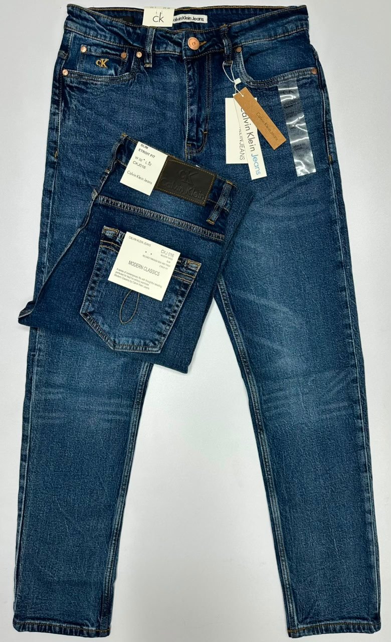 Original Calvin Klein I Mid Light Wash