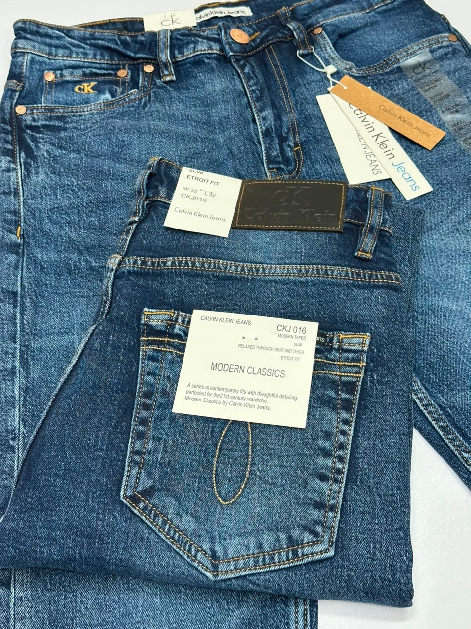 Original Calvin Klein I Mid Light Wash - Image 5